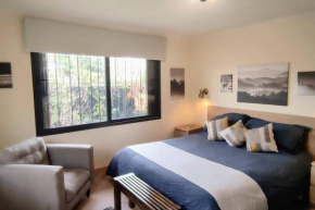 Casa para 6, al lado del metro, con Jacuzzi opcional